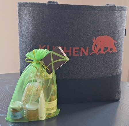 Kuchener Einkaufstasche mit Albtraufsäckle in Grün