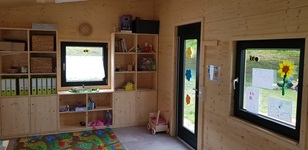 Naturkindergarten, Schützhütte innen